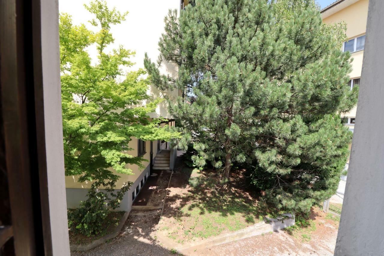 Guesthouse Veles Slovenska Bistrica Exterior foto