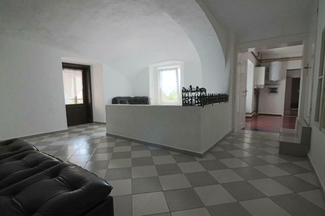 Guesthouse Veles Slovenska Bistrica Exterior foto